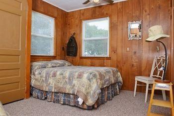 Lucky Horseshoe Cabins Ξενοδοχείο Au Sable Εξωτερικό φωτογραφία