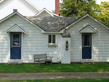Lucky Horseshoe Cabins Ξενοδοχείο Au Sable Εξωτερικό φωτογραφία